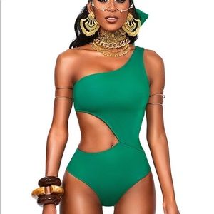 BFYNE CARII ONE PIECE